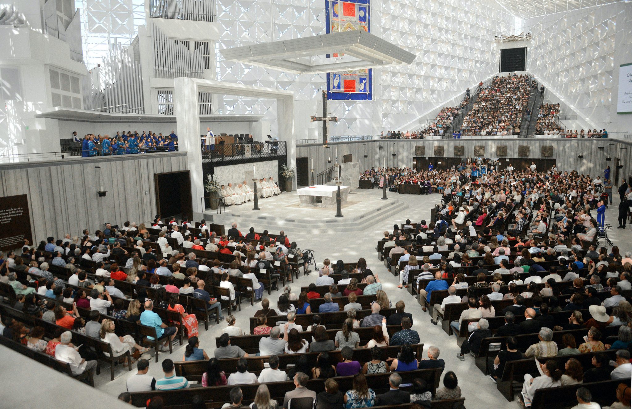 mass-times-christ-cathedral