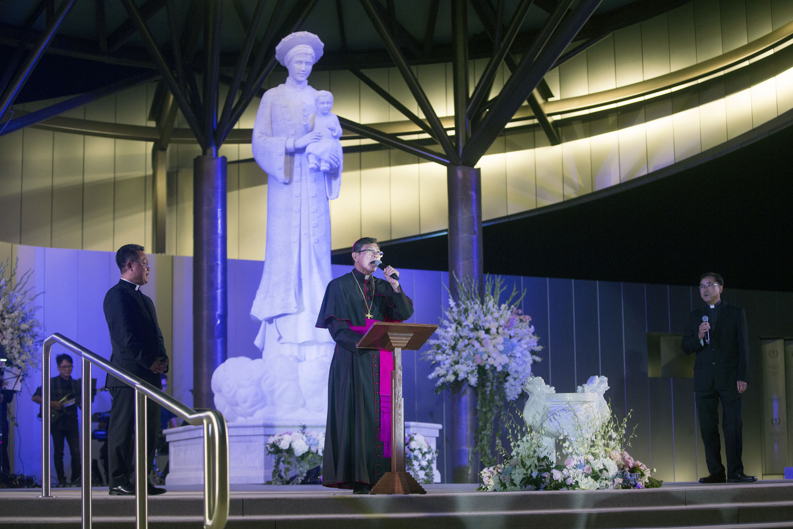Bishop Thanh Thai Nguyen addresses the audience during the evening of the Solemn Blessing of the Our Lady of La Vang Shrine ceremony. Photo courtesy Diocese of Orange.
